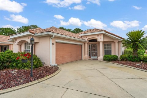 Casa en alquiler en The Villages, Florida, 2 dormitorios, 130.71 m2 № 1837152 - foto 1