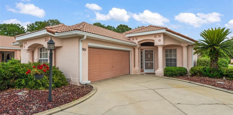 Casa en The Villages, Florida 2 dormitorios, 130.71 m2 № 1837152
