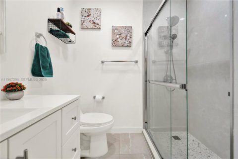 Купить таунхаус в Суитуотер, Флорида 2 спальни, 87.05м2, № 2081383 - фото 17