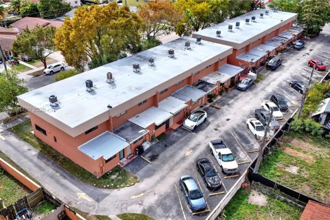 Купить таунхаус в Суитуотер, Флорида 2 спальни, 87.05м2, № 2081383 - фото 30