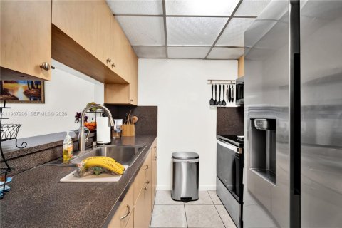 Купить таунхаус в Суитуотер, Флорида 2 спальни, 87.05м2, № 2081383 - фото 11