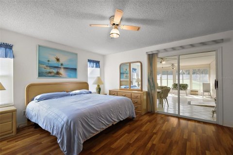 House in Leesburg, Florida 3 bedrooms, 135.64 sq.m. № 1720157 - photo 8