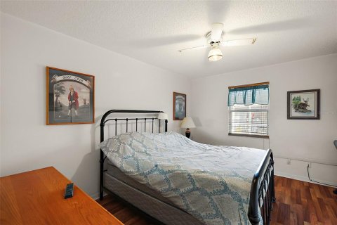 House in Leesburg, Florida 3 bedrooms, 135.64 sq.m. № 1720157 - photo 13