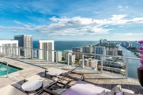 Condominio en venta en Hollywood, Florida, 2 dormitorios, 96.99 m2 № 1987220 - foto 4