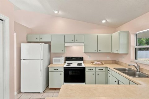 Villa ou maison à vendre à Palm Coast, Floride: 3 chambres, 132.01 m2 № 2433126 - photo 17