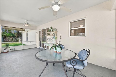 Villa ou maison à vendre à Palm Coast, Floride: 3 chambres, 132.01 m2 № 2433126 - photo 30