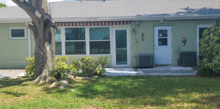 House in Boynton Beach, Florida 1 bedroom, 89.74 sq.m. № 1227789