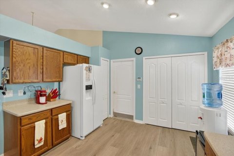 House in Gibsonton, Florida 3 bedrooms, 146.6 sq.m. № 1885932 - photo 7