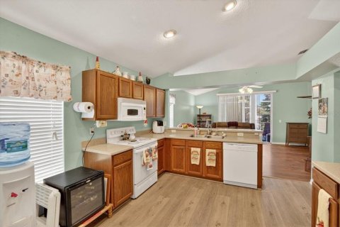 House in Gibsonton, Florida 3 bedrooms, 146.6 sq.m. № 1885932 - photo 9