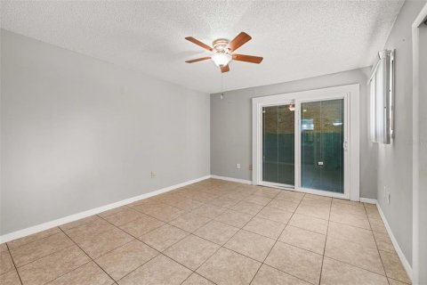Condo in Altamonte Springs, Florida, 3 bedrooms  № 2236506 - photo 29