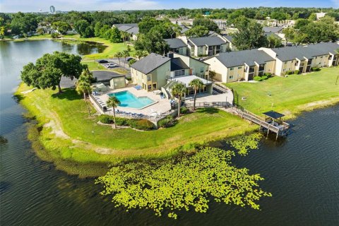 Condo in Altamonte Springs, Florida, 3 bedrooms  № 2236506 - photo 12
