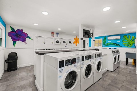 Condo in Altamonte Springs, Florida, 3 bedrooms  № 2236506 - photo 19