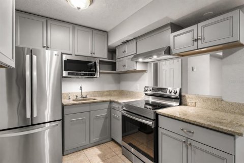 Condo in Altamonte Springs, Florida, 3 bedrooms  № 2236506 - photo 3
