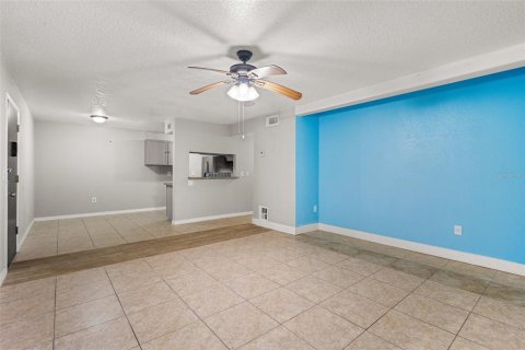 Condo in Altamonte Springs, Florida, 3 bedrooms  № 2236506 - photo 21