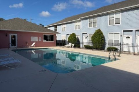 Condo in Gainesville, Florida, 2 bedrooms  № 2221700 - photo 5