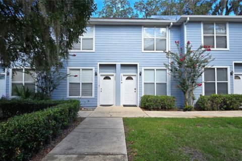 Condo in Gainesville, Florida, 2 bedrooms  № 2221700