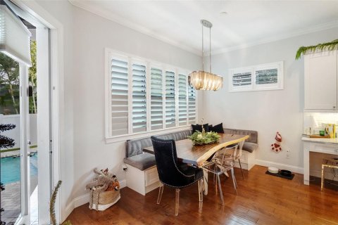 Casa en venta en Saint Petersburg, Florida, 4 dormitorios, 281.31 m2 № 1541044 - foto 16