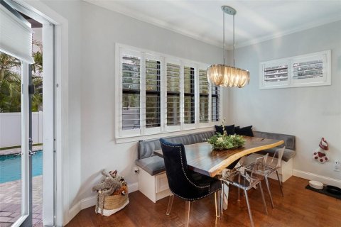 Casa en venta en Saint Petersburg, Florida, 4 dormitorios, 281.31 m2 № 1541044 - foto 19