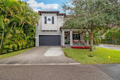Casa en venta en Saint Petersburg, Florida, 4 dormitorios, 281.31 m2 № 1541044 - foto 1