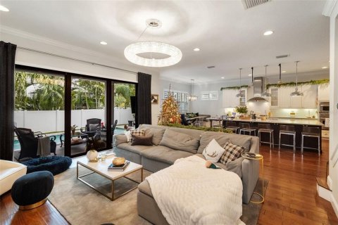 Casa en venta en Saint Petersburg, Florida, 4 dormitorios, 281.31 m2 № 1541044 - foto 12
