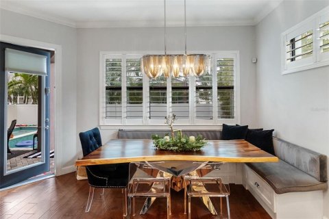 Casa en venta en Saint Petersburg, Florida, 4 dormitorios, 281.31 m2 № 1541044 - foto 18