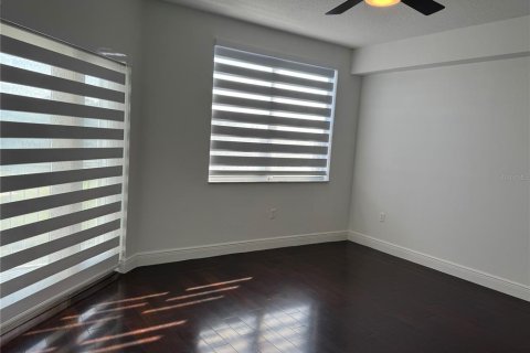 Condo in Largo, Florida, 2 bedrooms  № 2201155 - photo 30