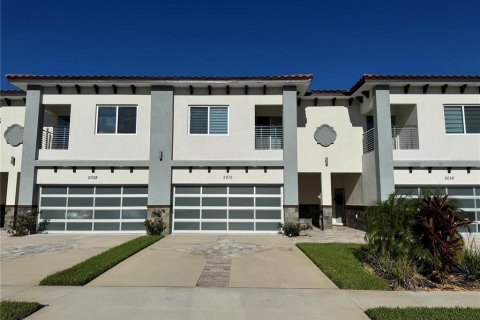 Adosado en venta en Davenport, Florida, 4 dormitorios, 210.7 m2 № 1884185 - foto 3