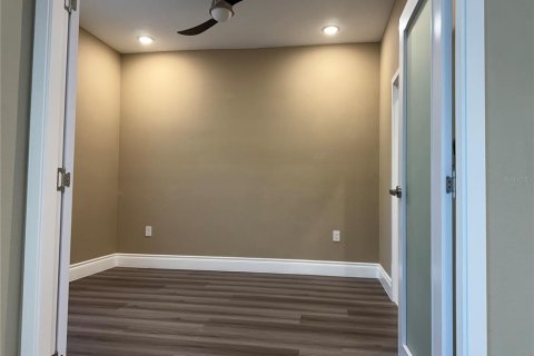 Adosado en venta en Davenport, Florida, 4 dormitorios, 210.7 m2 № 1884185 - foto 10