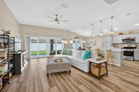 Casa en venta en The Villages, Florida, 3 dormitorios, 159.98 m2 № 1899913 - foto 10
