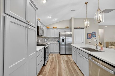Casa en venta en The Villages, Florida, 3 dormitorios, 159.98 m2 № 1899913 - foto 4