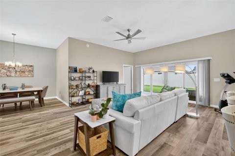 Casa en venta en The Villages, Florida, 3 dormitorios, 159.98 m2 № 1899913 - foto 13
