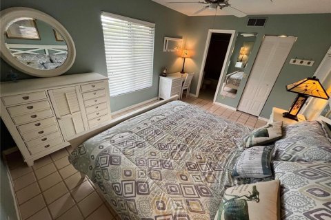 Condominio en alquiler en Saint Petersburg, Florida, 2 dormitorios, 82.68 m2 № 1833602 - foto 17