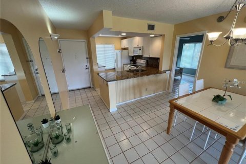 Condominio en alquiler en Saint Petersburg, Florida, 2 dormitorios, 82.68 m2 № 1833602 - foto 9
