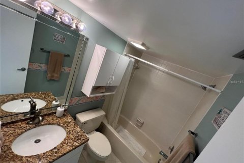Condominio en alquiler en Saint Petersburg, Florida, 2 dormitorios, 82.68 m2 № 1833602 - foto 21