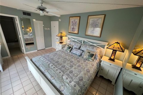Condominio en alquiler en Saint Petersburg, Florida, 2 dormitorios, 82.68 m2 № 1833602 - foto 16
