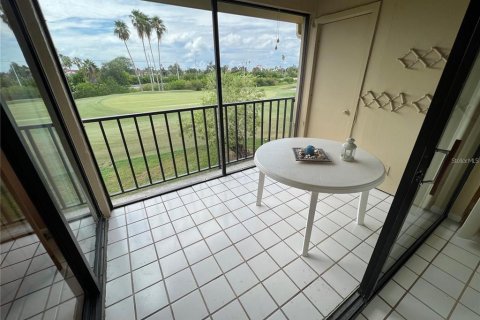 Condominio en alquiler en Saint Petersburg, Florida, 2 dormitorios, 82.68 m2 № 1833602 - foto 4