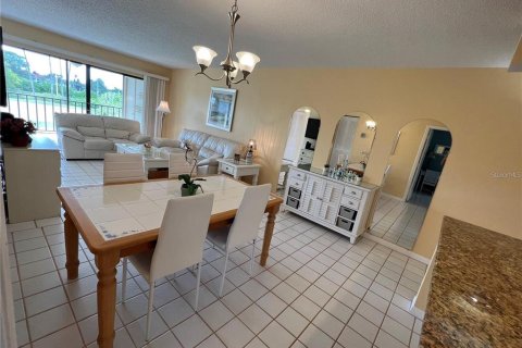 Condominio en alquiler en Saint Petersburg, Florida, 2 dormitorios, 82.68 m2 № 1833602 - foto 10