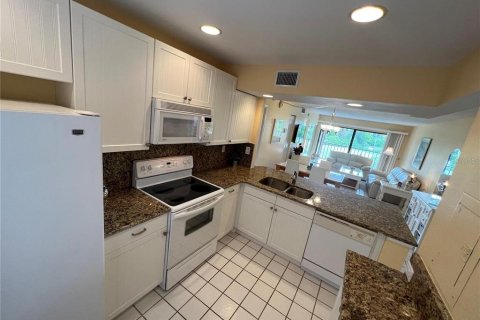 Condominio en alquiler en Saint Petersburg, Florida, 2 dormitorios, 82.68 m2 № 1833602 - foto 5