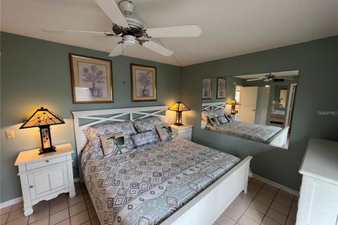 Condominio en alquiler en Saint Petersburg, Florida, 2 dormitorios, 82.68 m2 № 1833602 - foto 15