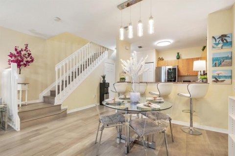 Townhouse in Riviera Beach, Florida 3 bedrooms, 144.56 sq.m. № 2250103 - photo 5