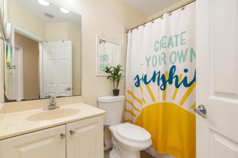Townhouse in Riviera Beach, Florida 3 bedrooms, 144.56 sq.m. № 2250103 - photo 13