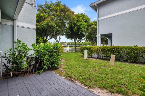 Townhouse in Riviera Beach, Florida 3 bedrooms, 144.56 sq.m. № 2250103 - photo 17