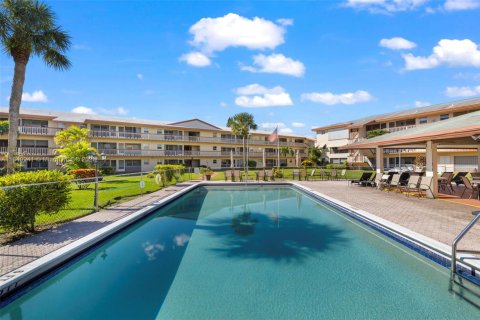 Condominio en venta en Hollywood, Florida, 2 dormitorios, 89.93 m2 № 1828877 - foto 19