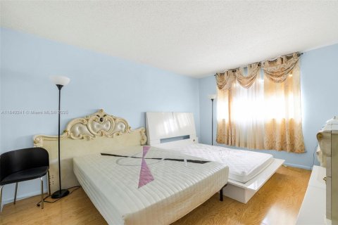Condominio en venta en Hollywood, Florida, 2 dormitorios, 89.93 m2 № 1828877 - foto 10