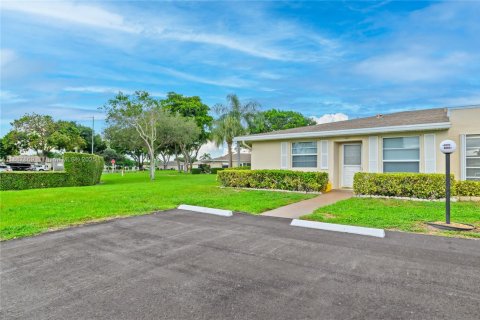 House in Boca Raton, Florida 2 bedrooms, 123.75 sq.m. № 1939124 - photo 25