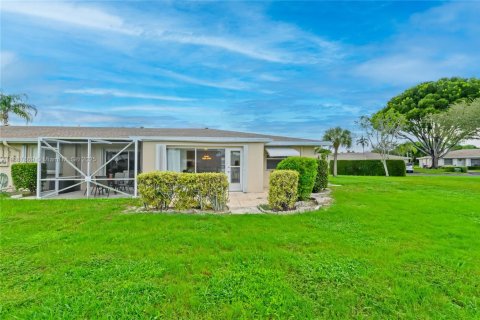 House in Boca Raton, Florida 2 bedrooms, 123.75 sq.m. № 1939124 - photo 26