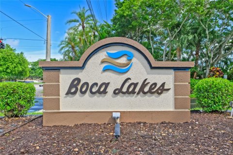 House in Boca Raton, Florida 2 bedrooms, 123.75 sq.m. № 1939124