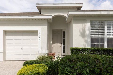 Villa ou maison à vendre à Kissimmee, Floride: 4 chambres, 174.47 m2 № 2148236 - photo 2