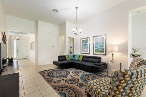Villa ou maison à vendre à Kissimmee, Floride: 4 chambres, 174.47 m2 № 2148236 - photo 11