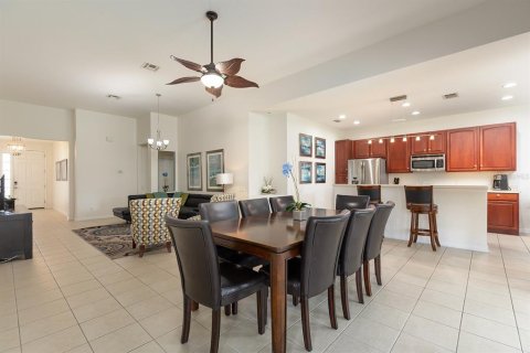 Villa ou maison à vendre à Kissimmee, Floride: 4 chambres, 174.47 m2 № 2148236 - photo 4